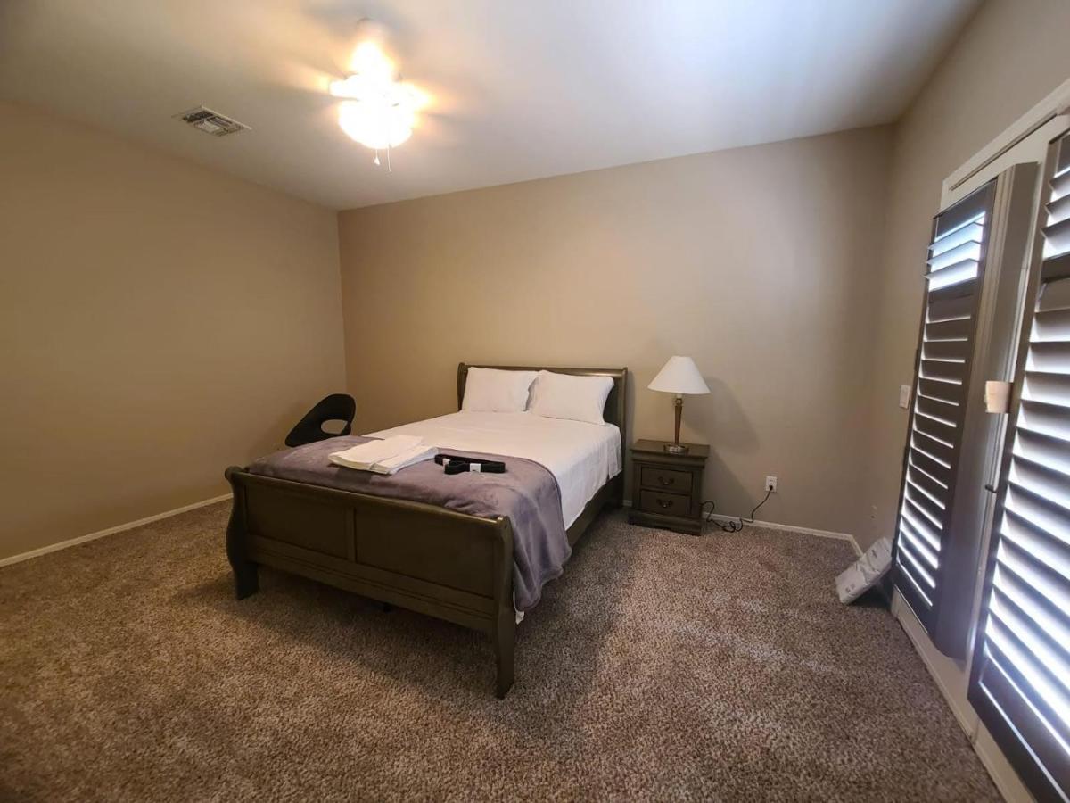 Phoenix II Minutes To Airport And Downtown Экстерьер фото