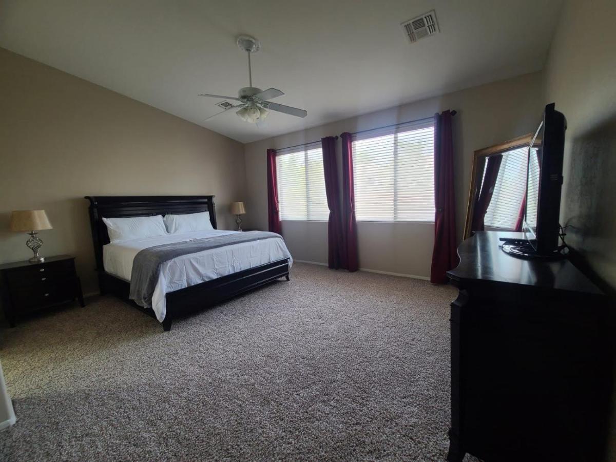 Phoenix II Minutes To Airport And Downtown Экстерьер фото