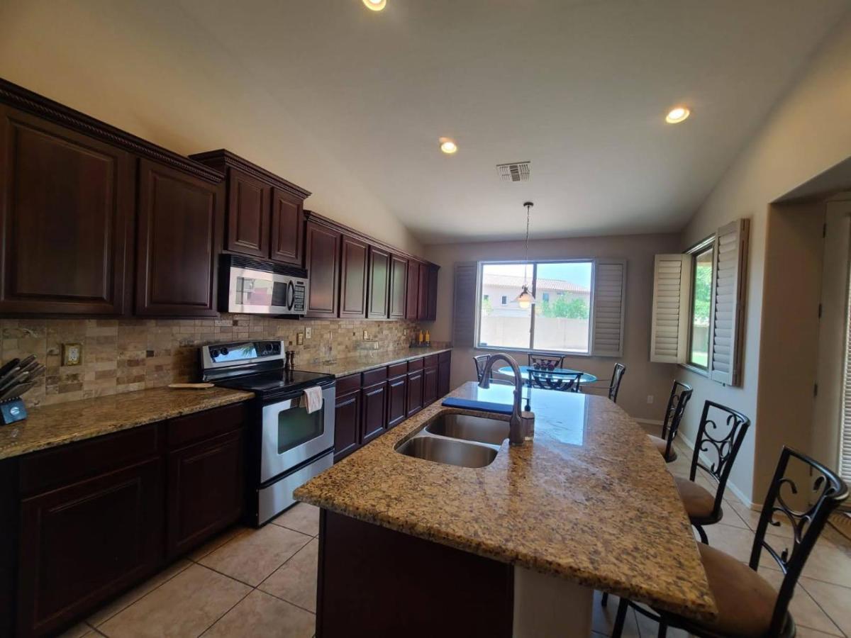 Phoenix II Minutes To Airport And Downtown Экстерьер фото