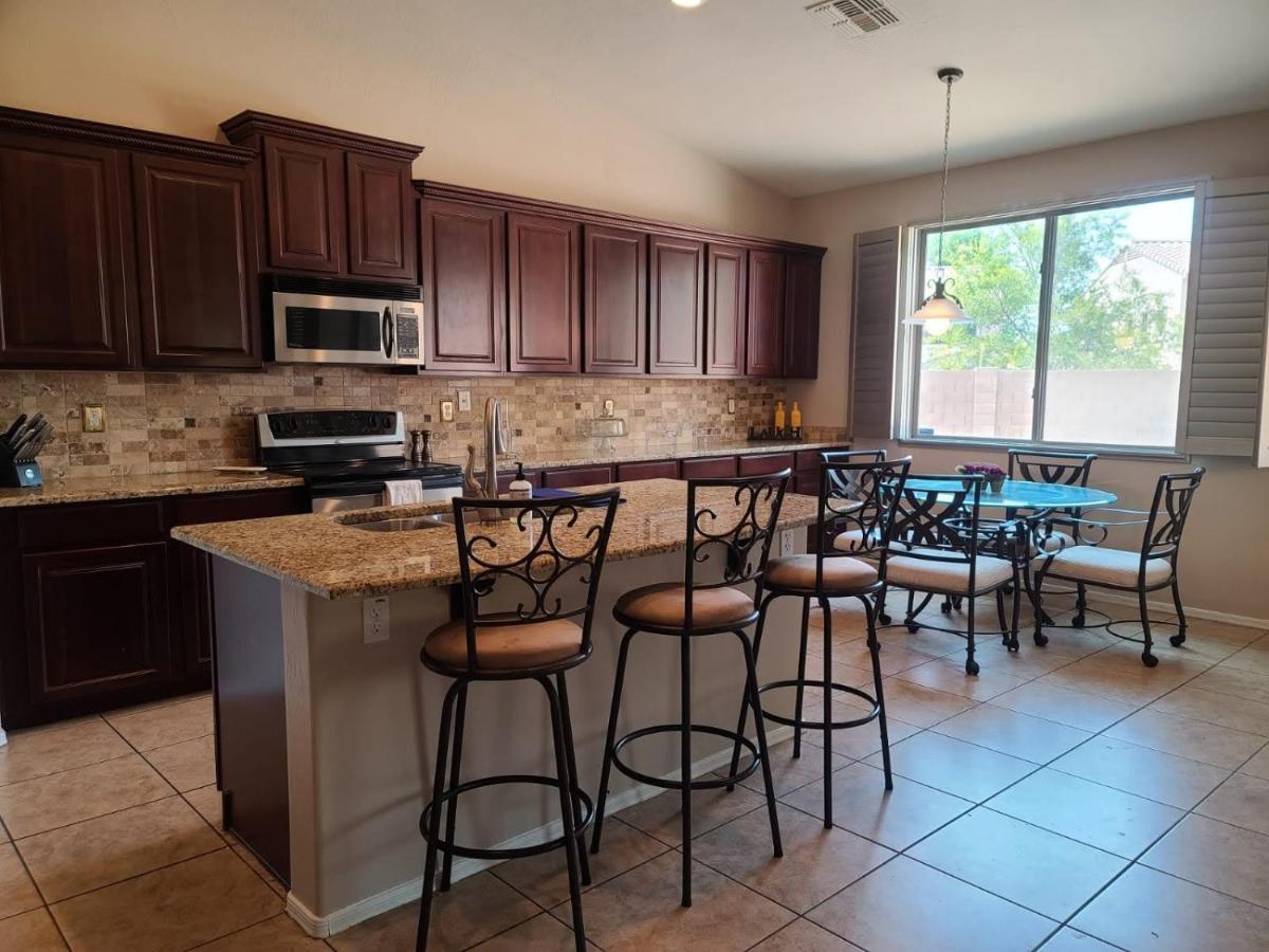 Phoenix II Minutes To Airport And Downtown Экстерьер фото