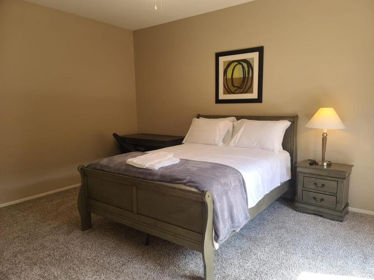 Phoenix II Minutes To Airport And Downtown Экстерьер фото