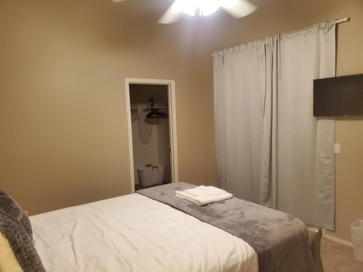 Phoenix II Minutes To Airport And Downtown Экстерьер фото
